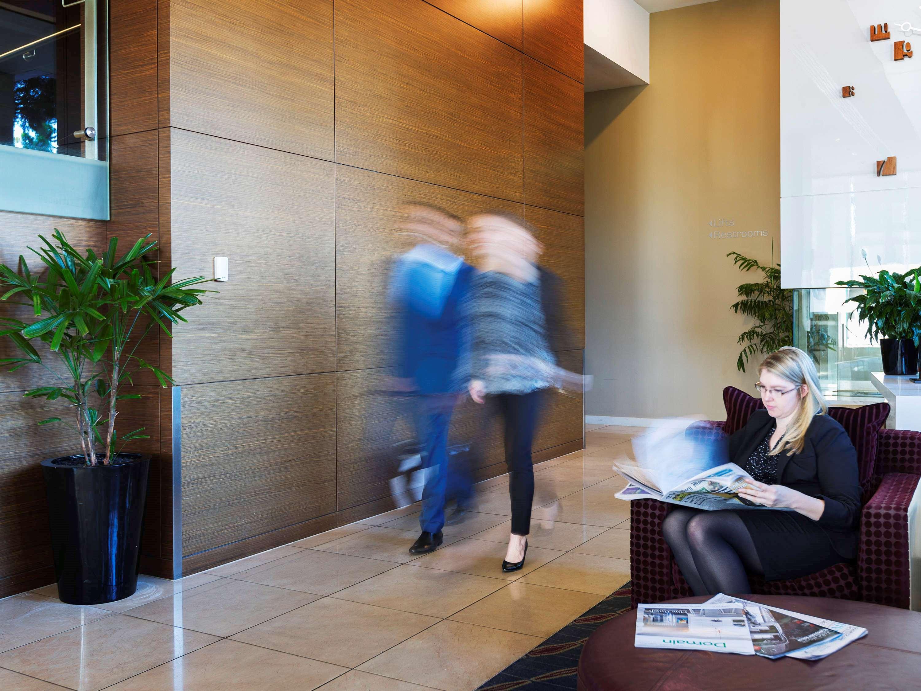 Pullman Sydney Olympic Park Hotel Bagian luar foto The lobby of the hotel