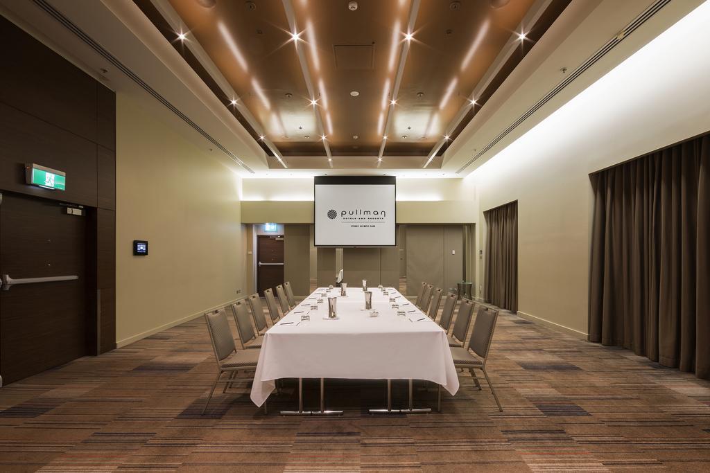 Pullman Sydney Olympic Park Hotel Bagian luar foto The Boardroom